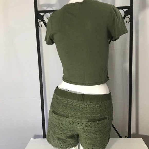 Anthropologie lace shell shorts - Picture 2 of 6